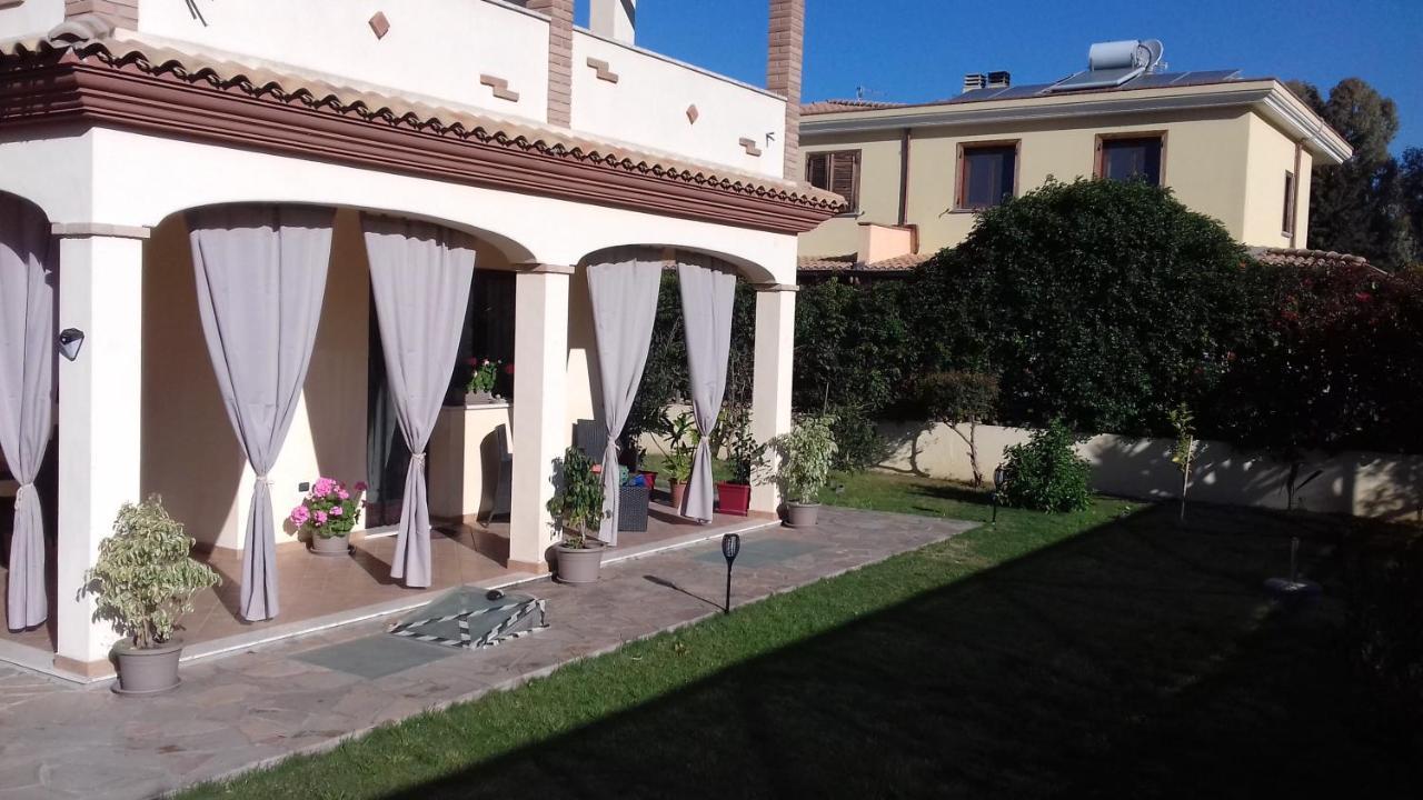 Casa Vacanze Menta Fiorita Flumini di Quartu Ngoại thất bức ảnh