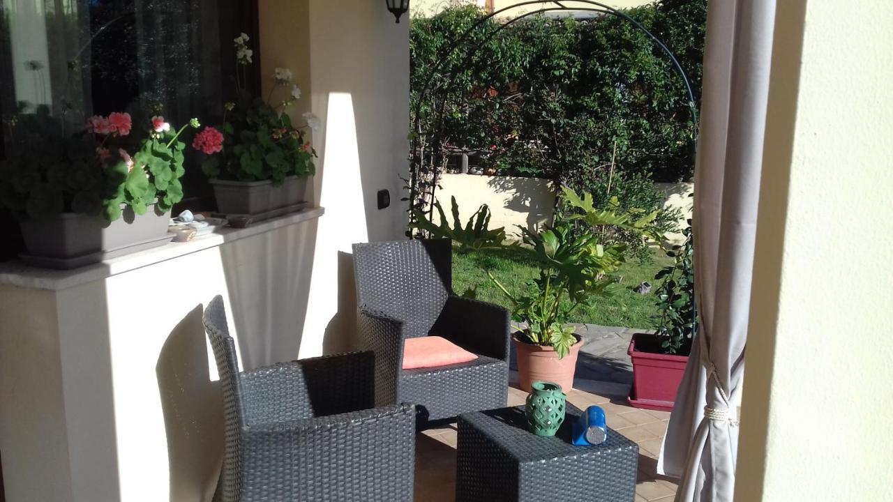 Casa Vacanze Menta Fiorita Flumini di Quartu Ngoại thất bức ảnh