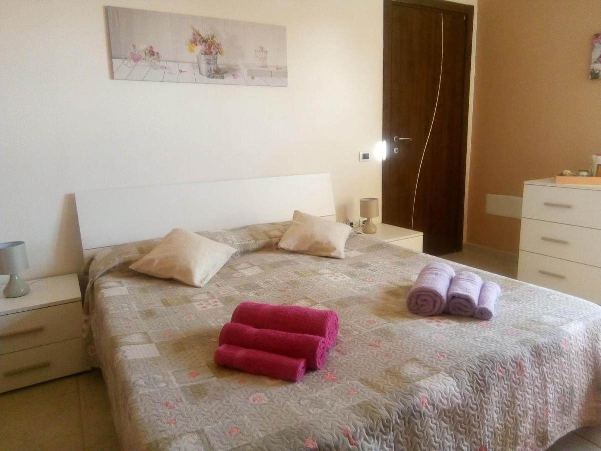 Casa Vacanze Menta Fiorita Flumini di Quartu Ngoại thất bức ảnh
