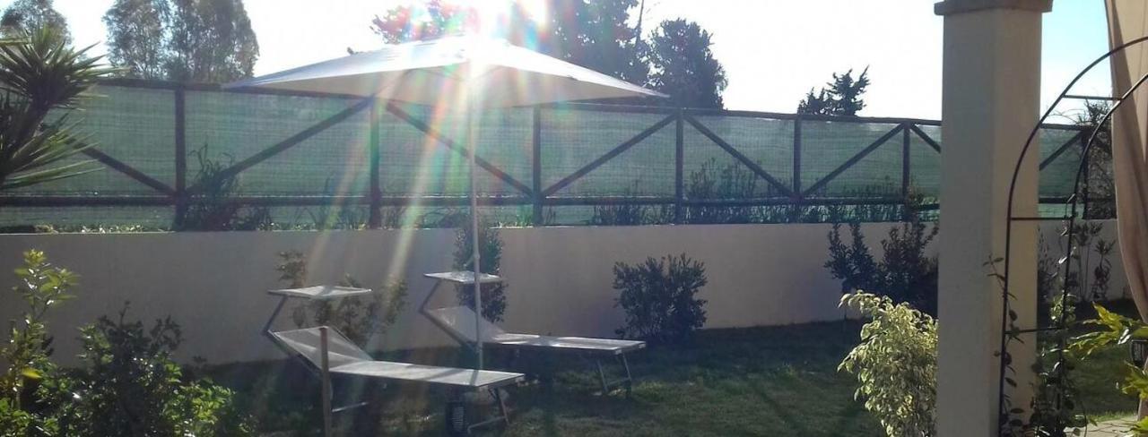 Casa Vacanze Menta Fiorita Flumini di Quartu Ngoại thất bức ảnh
