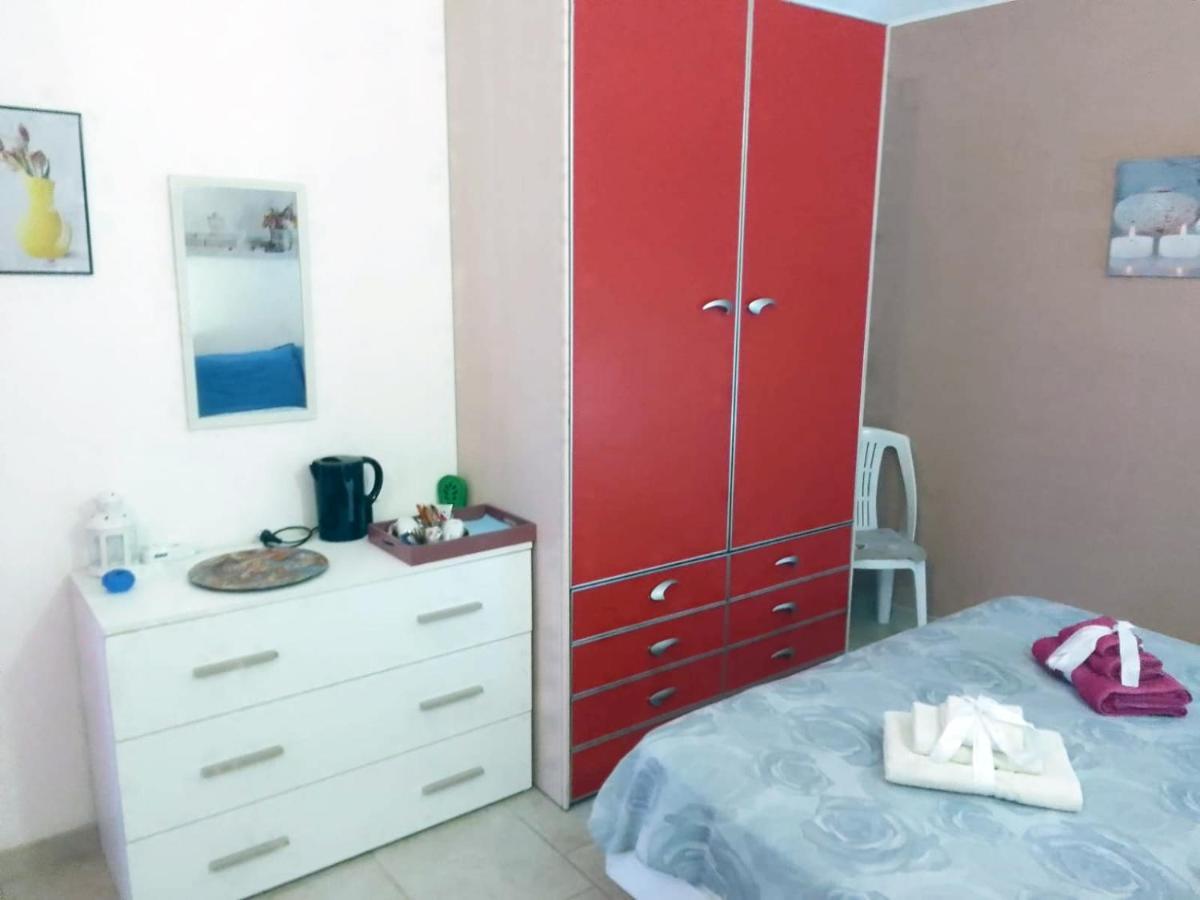 Casa Vacanze Menta Fiorita Flumini di Quartu Ngoại thất bức ảnh