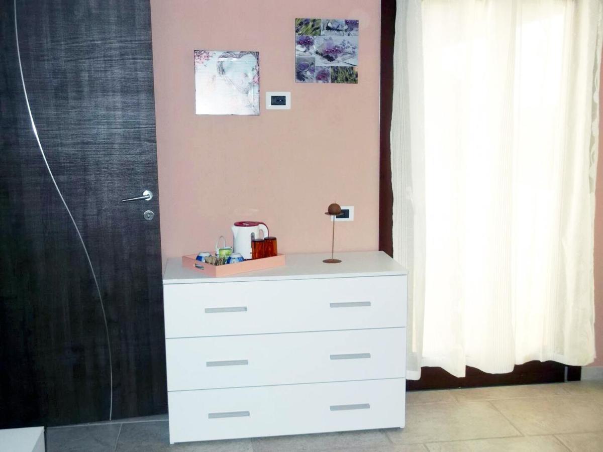 Casa Vacanze Menta Fiorita Flumini di Quartu Ngoại thất bức ảnh